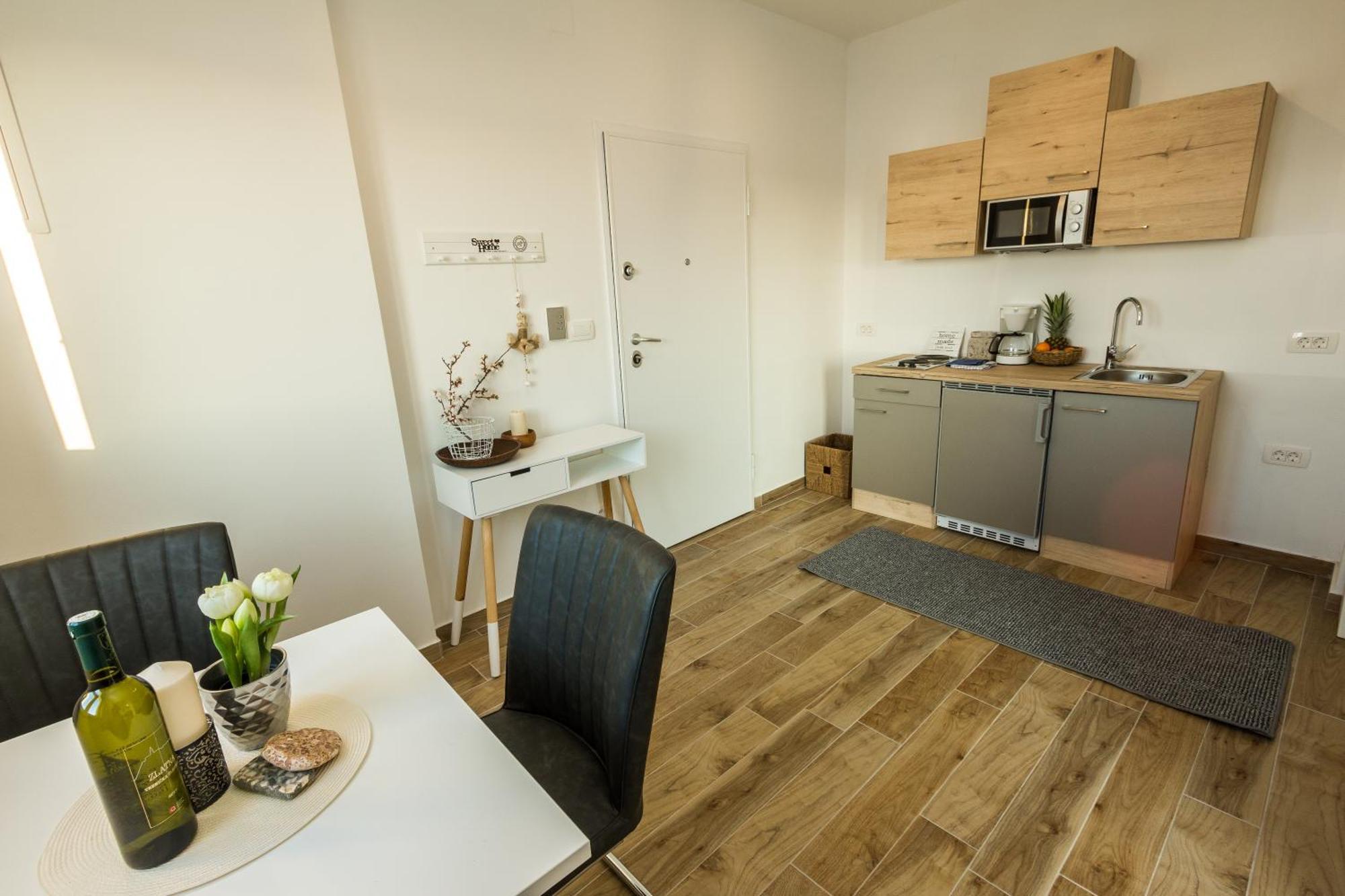 2Bfree Apartments 스티니카 외부 사진
